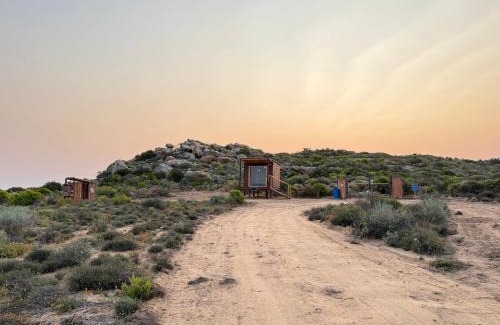 Nama Khoi Otro | Dakotas cabin