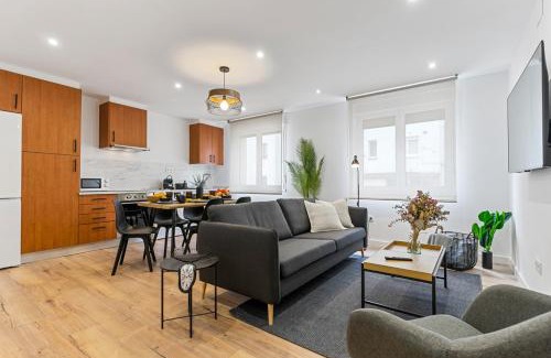 Gijon-Este Apartamento | Dalí, espectacular apartamento, escritorio y WIFI