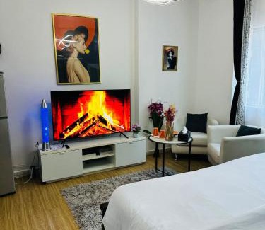 Al Nahda Casa | DALA MASTER Bedroom En-suite