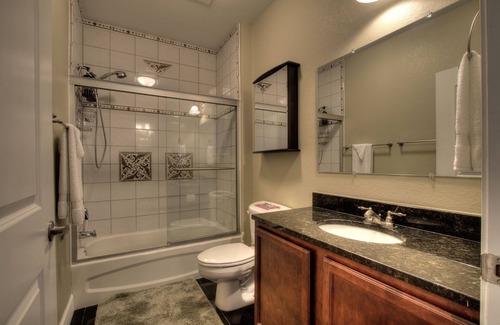 Bean Station Condominio | Frente al lago de 4 dormitorios Penthouse w 4 camas king. Duerme 10. Hamaca