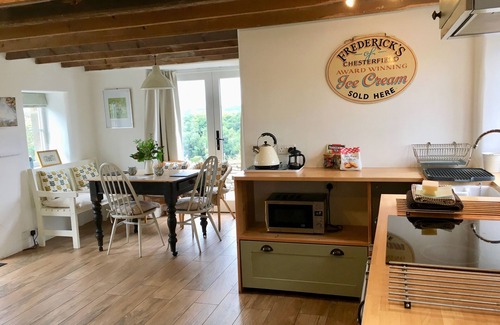 Over Haddon Cabaña | Daleside - Spacious cottage with stunning views