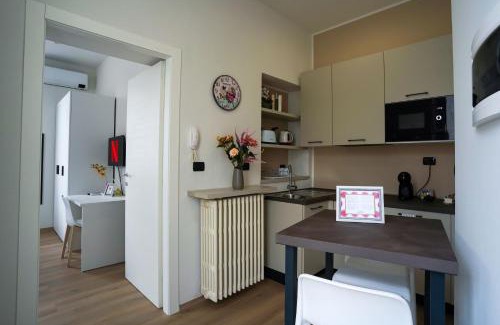 Sesto Calende Apartamento | [Dalia Suite] Leonardo Academy, MXP & Lakes