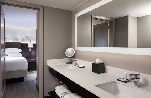 Dallas Hotel | Dallas/Addison Marriott Quorum by the Galleria
