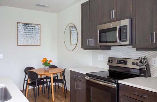 Northeast Dallas Apartamento | Dallas Modern 1BD 1BA Apartment