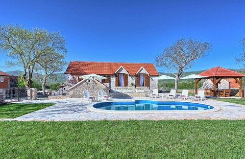 Central Dalmatia Villa | Dalmatia Stone House - Biorine, Croacia