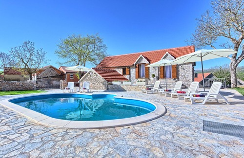 Central Dalmatia Villa | Dalmatia Stone House - Biorine, Croacia