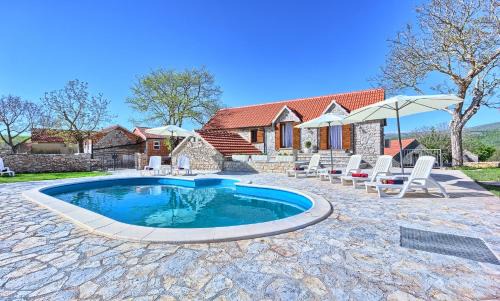 Central Dalmatia Casa | Dalmatia Stone House - heated pool