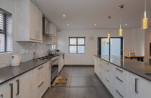 Calypso Beach Casa | Dalton's, Langebaan 10-sleeper