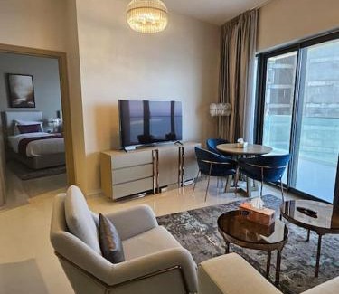 Lusail Apartamento | Damac luxury apartment next to meryal Aqua park and beach access