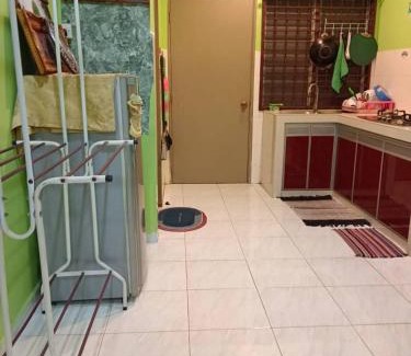Gambang Casa | Damai Guest House Malay Only