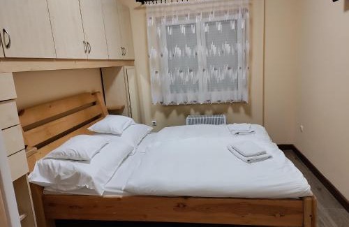 Kaposvar Apartamento | Damjanich apartman
