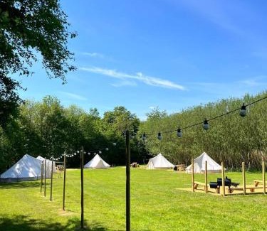 Cutnall Green Casa | Damson Bell Tent