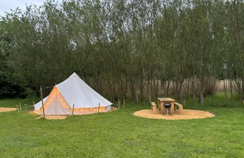 Cutnall Green Casa | Damson Bell Tent