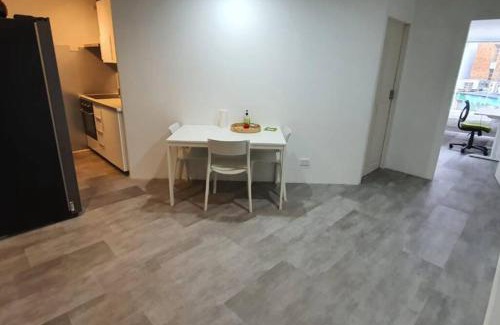 City East Apartamento | Dana-Spacious Private Room in Shared 2-Bedroom Apartment-1