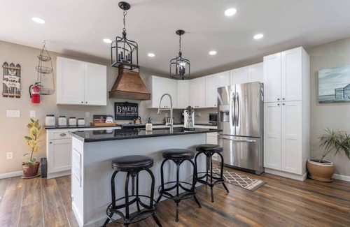 Dandridge Casa | Dandridge Farmhouse 3 Bedroom Smoky Mountains