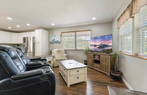Dandridge Casa | Dandridge Farmhouse 3 Bedroom Smoky Mountains