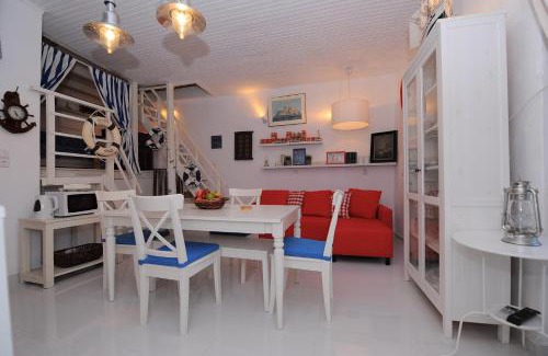 Velanidia Apartamento | Dandy Villas Velanidia Sailor's House - Private Maisonette - Sea View