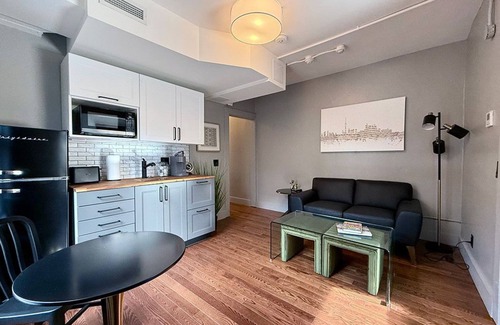 Riverdale Casa | Danforth Hotel Suite #4 - Two Bedroom Suite