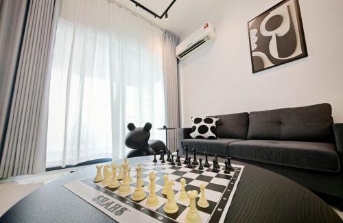 Central District Apartamento | Danga Bay 2BR 2WR - Black Or White - Walk to Beach