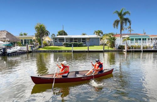 Melaleuca Gardens Casa | Dania Beach Waterfront,near Hollywood & Fll