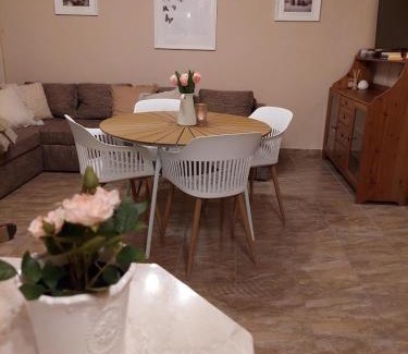 Zsorifurdo Apartamento | Daniella Vendégház