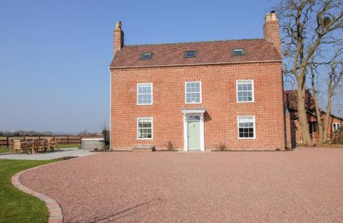 Claines Casa | Daniels Farmhouse