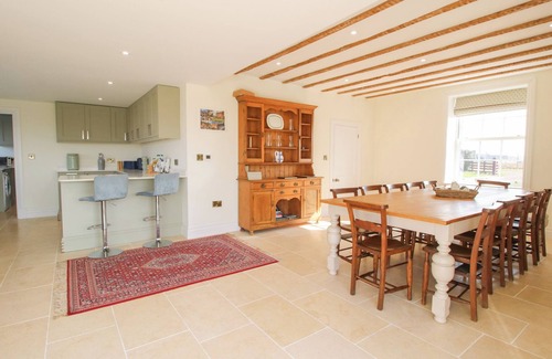 Claines Cabaña | DANIELS FARMHOUSE, luxury holiday cottage, with hot tub in Claines