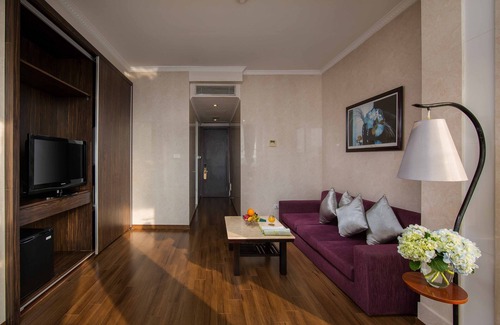 Cong Vi Hotel | Danly Hotel