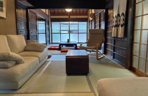 Yashima-higashi Machi Apartamento | dannouraしげの里 1棟貸切 築120年古民家 バーベキュー 海が見える