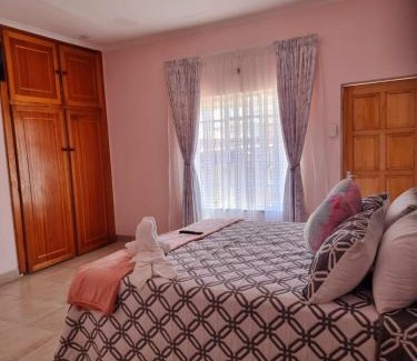 Greater Johannesburg Metropolitan Area Casa | Danrit Guesthouse - Uncapped wifi