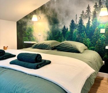 Chateauneuf-du-Faou Apartamento | Dans la foret