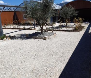 Oppede Casa | DANSAVAN Chambres d Hôtes Gite