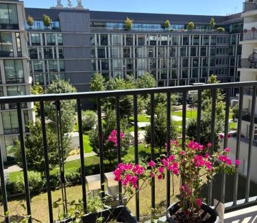 Ferencvaros Apartamento | Danube 3 Beds with Big Balcony parking 10euro a day