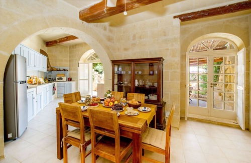 Santu Pietru Villa | Dar Guz Holiday Home