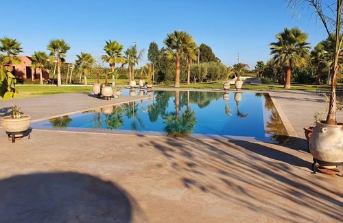Oulad Hassoune Villa | Dar Lalla Mhalla - Villa magnífica 975m2 - 5ch - Domaine 2Ha palmeraie