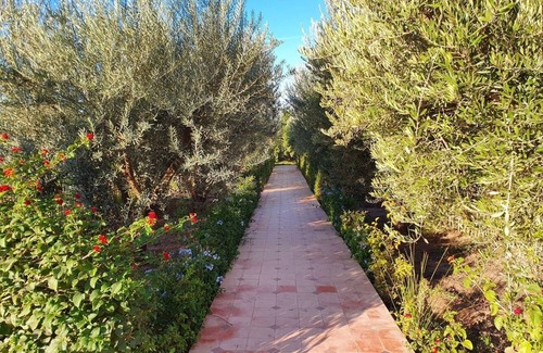 Oulad Hassoune Villa | Dar Lalla Mhalla - Villa magnífica 975m2 - 5ch - Domaine 2Ha palmeraie