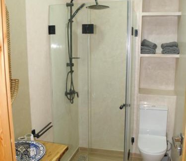 Tamrhakht Hotel | Dar Makai Surf Hotel