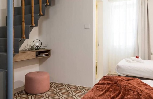 Mar Mikhael Apartamento | Dar Rmeil Large & Vintage POWER 24/24