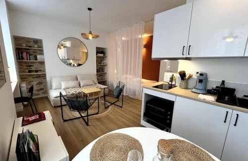 Dobree-Bon Port Apartamento | Darbefeuille, grand studio centre ville 2 personnes