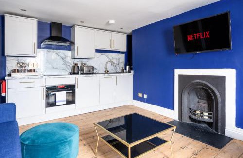 Upper Town Apartamento | Darcys' Pride