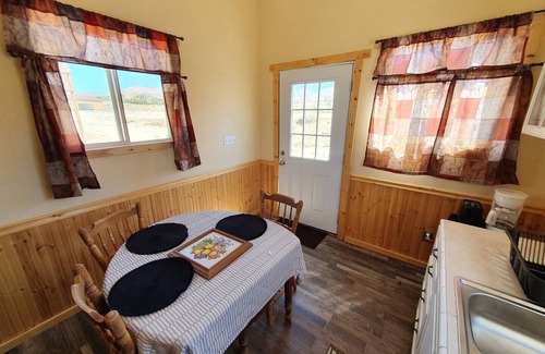 Weldon Cabina | Dark skies and 90 acres of nature - Glamping Pods/Tiny Houses near Lake Isabella