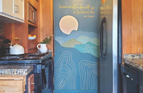 Julian Cabina | Dark Sky Den: 180 Panoramic Views / Contemporary Organic Cabin / Fire Pit