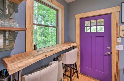 Marshall Cabina | Darling 30-Acre Cabin w/ Fire Pit & Balcony!