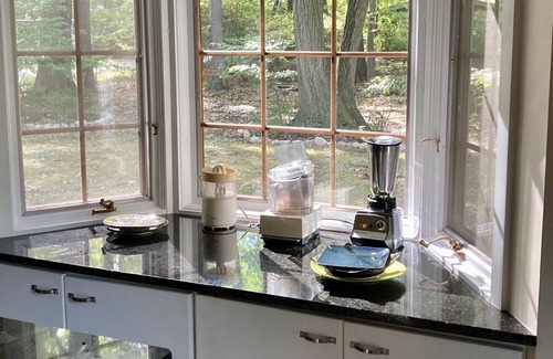 Michigan City Cabina | Darling 3bdrm 2ba cabin on acre; .5 to lake Min. 30 days
