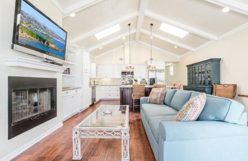 West Newport Casa | Darling 3Br Cottage On Quiet Street 5 Min Walk To Beach By Beachview Rentals