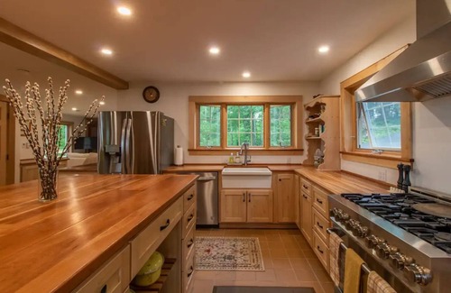 East Burke Casa | Darling Hill Oasisnn