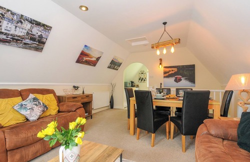 St. Ann's Chapel Cabaña | Dart Lodge