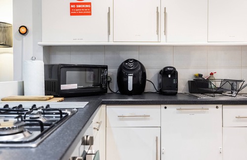 Little Holland Casa | wwwwwwwwwwAttractive 2 Bed 2 Bath Bungalow nr Bluewater - Dartford DA1