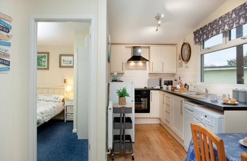 Dartmouth Chalet De Esquí | Dartmouth Devon - Norton Park 2 bedrooms detached chalet - 2 bathrooms & parking