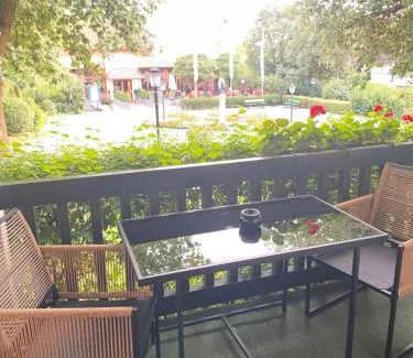 Bad Griesbach-Therme Apartamento | Das CLASSIQUE Galerieappartement - Wohlfühlen auf zwei Etagen, TV, ruhiger Balkon, Poseidon Therme im Haus, sowieso Kinder und Vierbeinerfreunde willkommen, Parkgarage